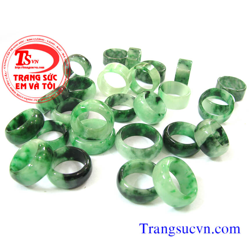 Nhẫn ngọc jadeite, nhan ngoc jadeite